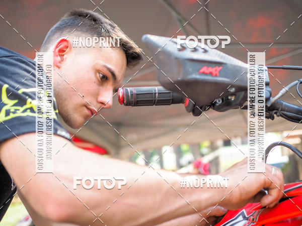 Buy your photos of the eventNight Track 2019 on Fotop