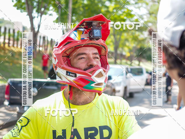 Buy your photos of the eventNight Track 2019 on Fotop