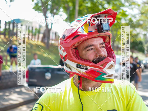 Buy your photos of the eventNight Track 2019 on Fotop