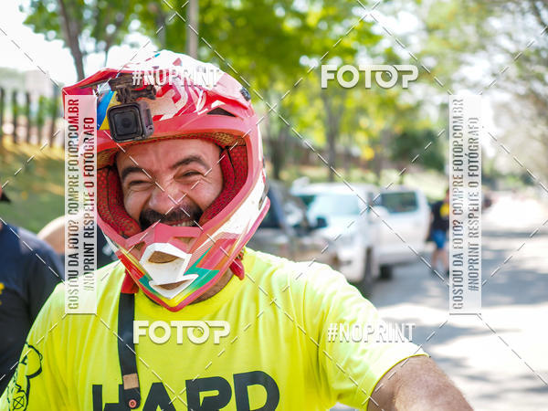 Buy your photos of the eventNight Track 2019 on Fotop