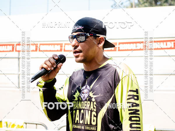 Buy your photos of the eventNight Track 2019 on Fotop