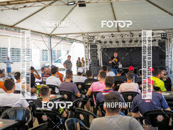 Buy your photos of the eventNight Track 2019 on Fotop