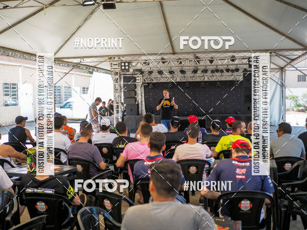 Buy your photos of the eventNight Track 2019 on Fotop
