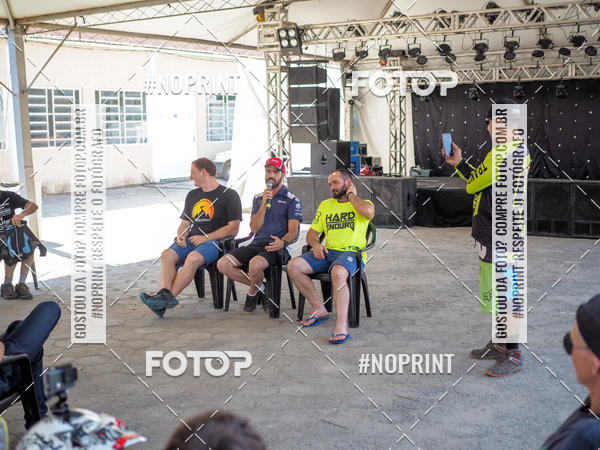 Buy your photos of the eventNight Track 2019 on Fotop