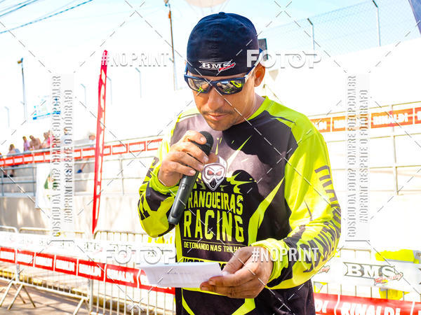 Buy your photos of the eventNight Track 2019 on Fotop