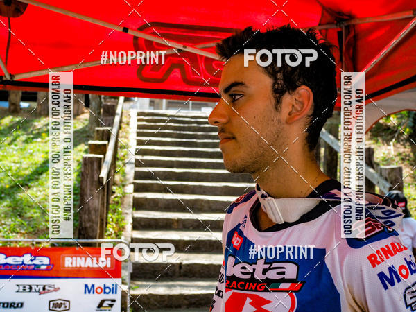 Buy your photos of the eventNight Track 2019 on Fotop