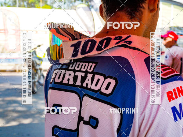 Buy your photos of the eventNight Track 2019 on Fotop