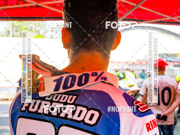 Buy your photos of the eventNight Track 2019 on Fotop