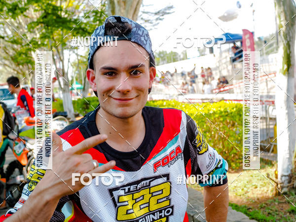 Buy your photos of the eventNight Track 2019 on Fotop