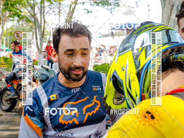 Buy your photos of the eventNight Track 2019 on Fotop