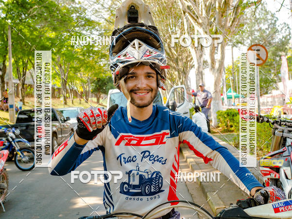 Buy your photos of the eventNight Track 2019 on Fotop