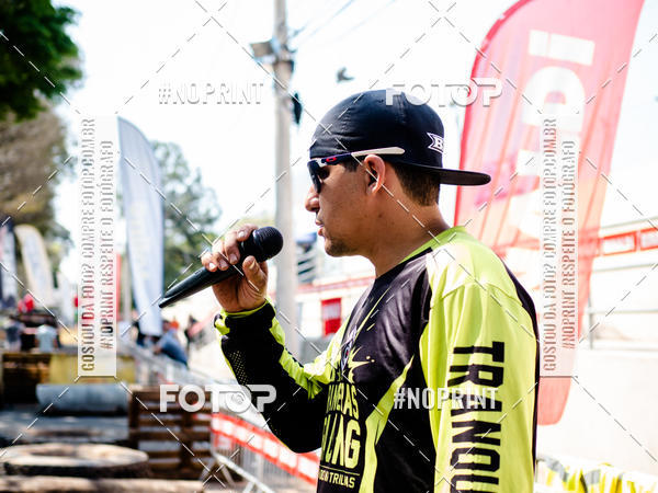 Buy your photos of the eventNight Track 2019 on Fotop