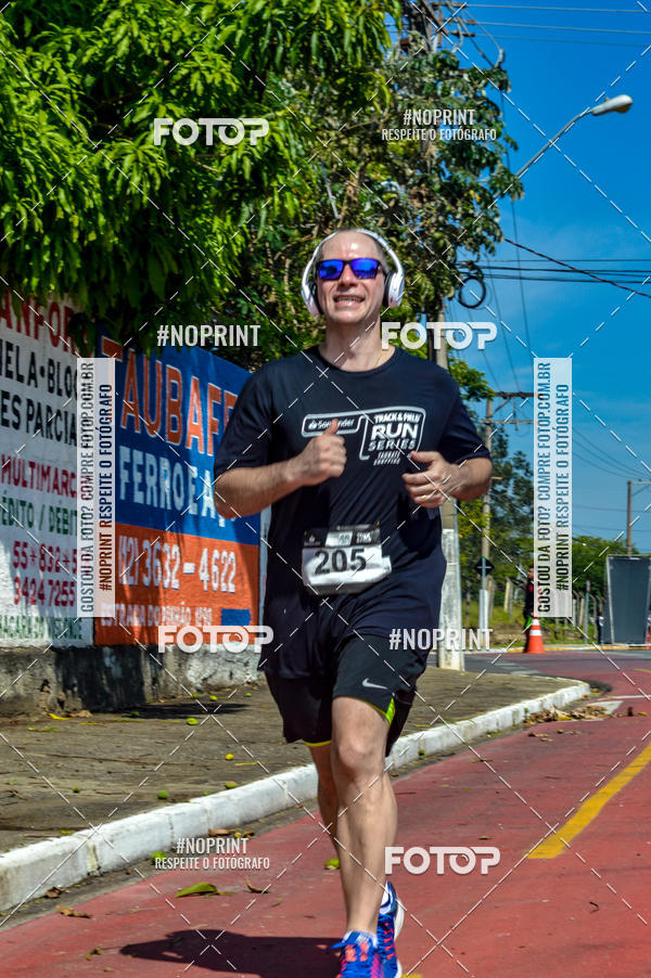 Buy your photos of the eventSANTANDER TRACK&FIELD RUN SERIES Taubat Shopping on Fotop