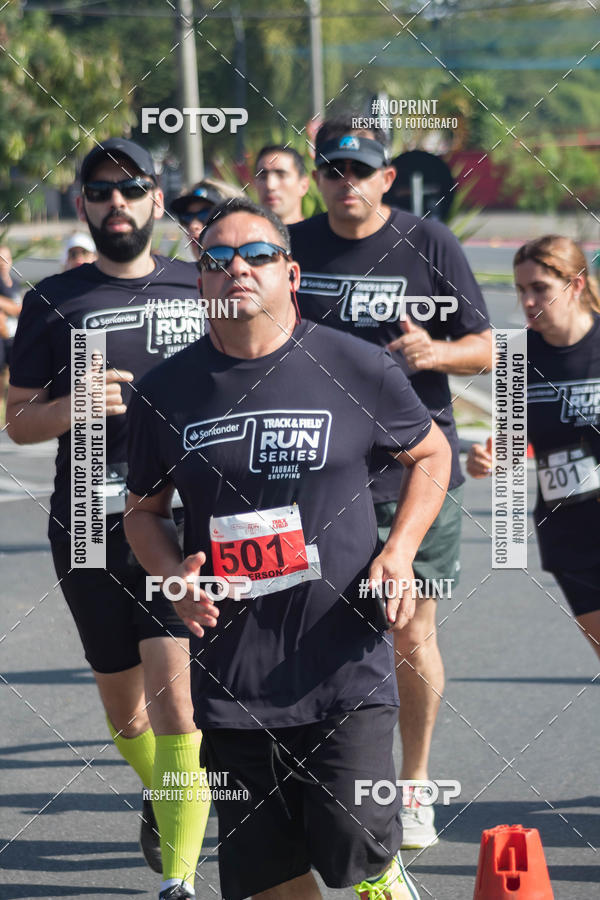 Buy your photos of the eventSANTANDER TRACK&FIELD RUN SERIES Taubat Shopping on Fotop
