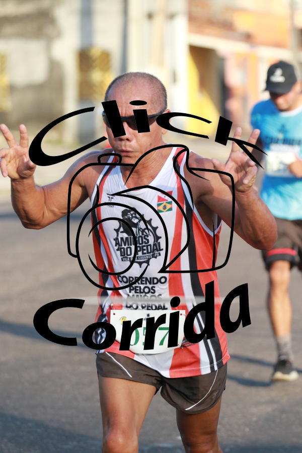 Buy your photos of the eventCorrida e Corridinha do Abacaxi on Fotop