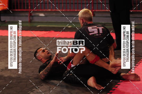 Buy your photos of the eventCIRCUITO EXTREME PRO DE JIU JITSU on Fotop