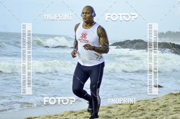 Achetez vos photos de l'vnementEXTREME BEACH RUN sur Fotop