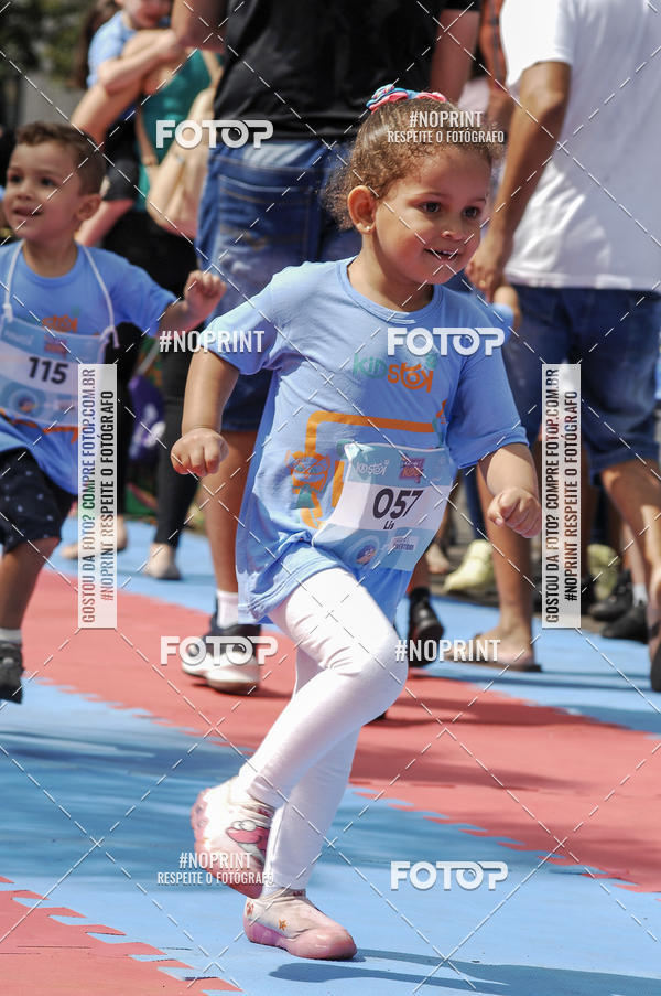 Achetez vos photos de l'vnementCorrida Kids Tivoli sur Fotop