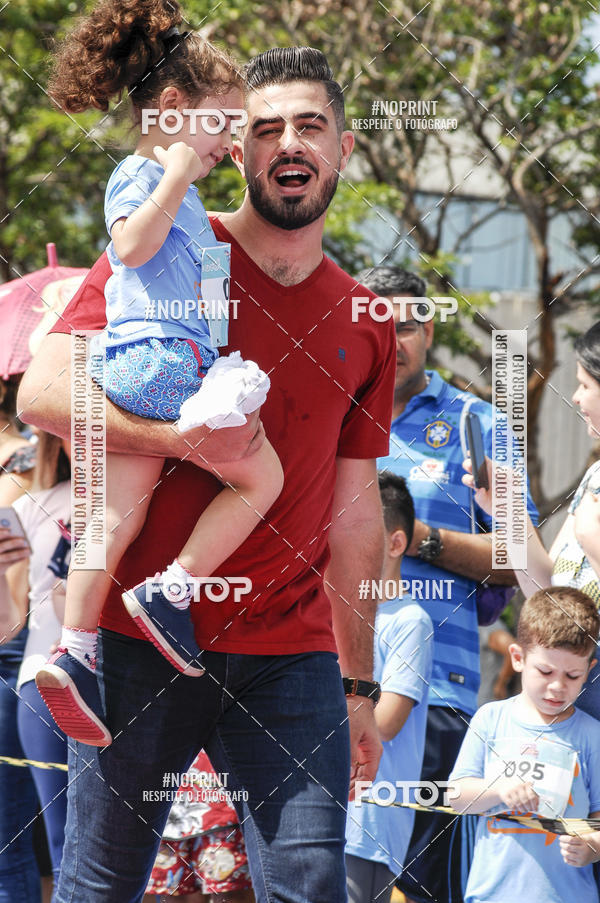 Achetez vos photos de l'vnementCorrida Kids Tivoli sur Fotop