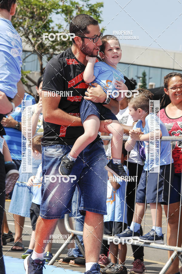 Achetez vos photos de l'vnementCorrida Kids Tivoli sur Fotop