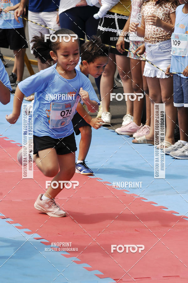 Achetez vos photos de l'vnementCorrida Kids Tivoli sur Fotop