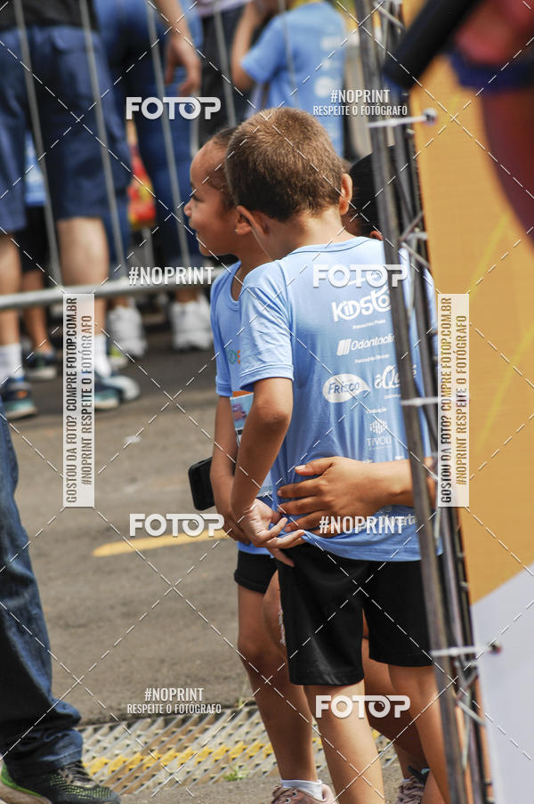 Achetez vos photos de l'vnementCorrida Kids Tivoli sur Fotop