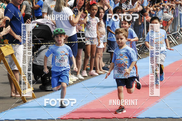 Achetez vos photos de l'vnementCorrida Kids Tivoli sur Fotop