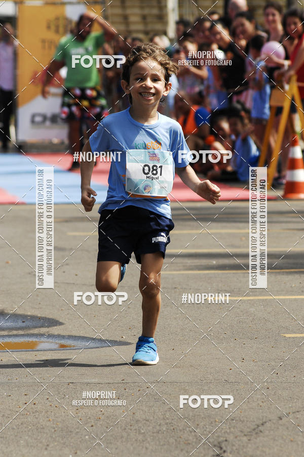 Achetez vos photos de l'vnementCorrida Kids Tivoli sur Fotop