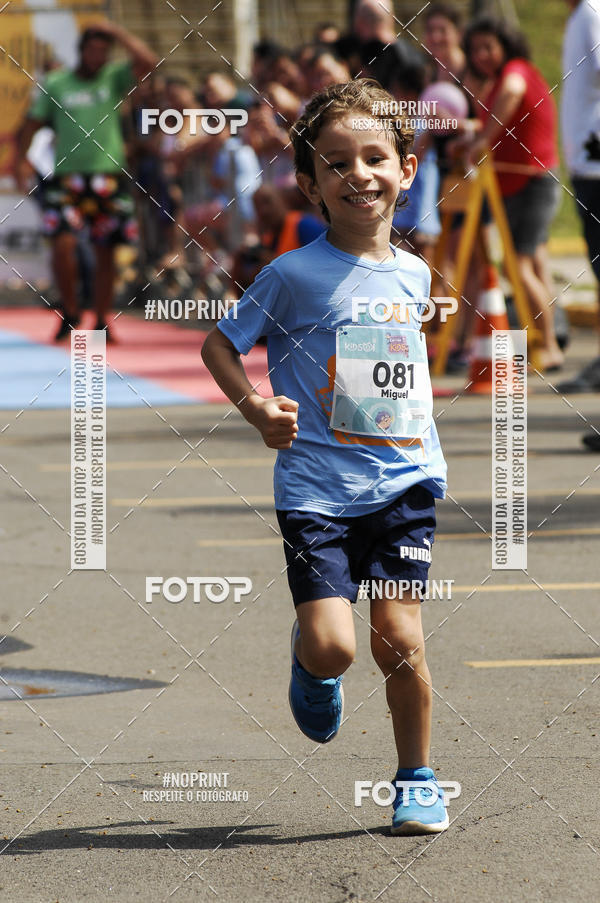 Achetez vos photos de l'vnementCorrida Kids Tivoli sur Fotop