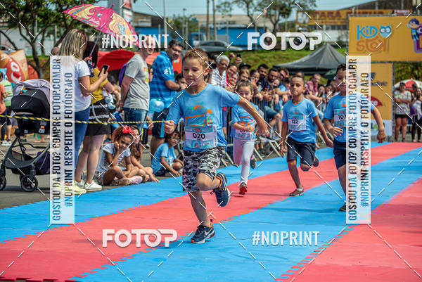 Achetez vos photos de l'vnementCorrida Kids Tivoli sur Fotop