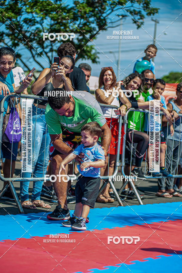 Buy your photos of the eventCorrida Kids Tivoli on Fotop