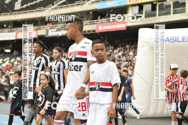 Buy your photos of the eventBotafogo x S�o Paulo � Nilton Santos - 21/09/2019 on Fotop