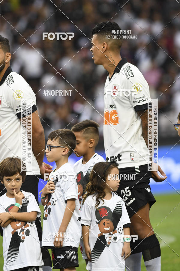 Buy your photos of the eventVasco X Athletico Paranaense � S�o Janu�rio - 22/09/2019 on Fotop