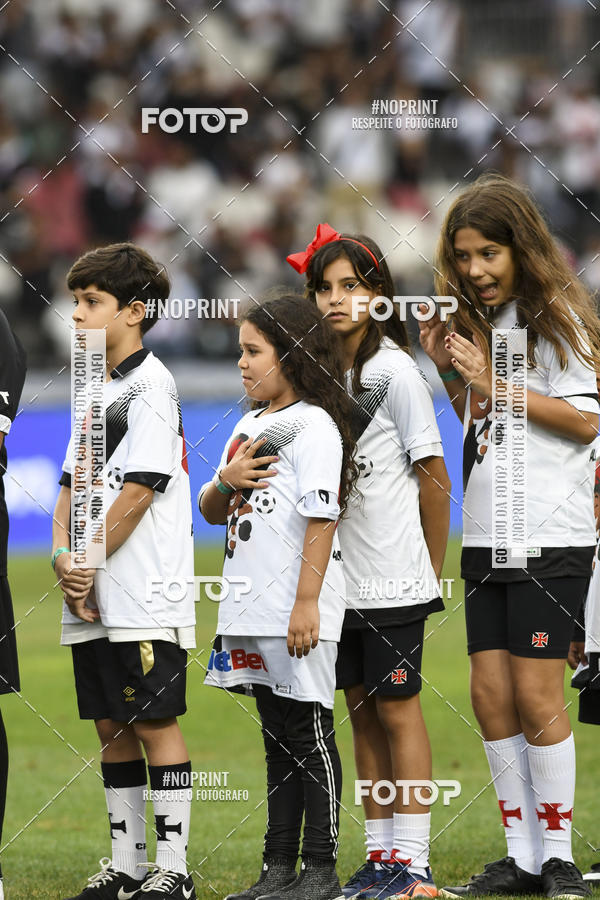 Buy your photos of the eventVasco X Athletico Paranaense � S�o Janu�rio - 22/09/2019 on Fotop