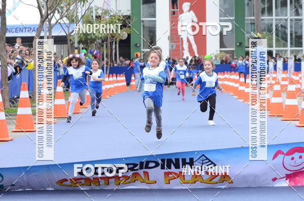 Buy your photos of the eventCorridinha Central Plaza on Fotop