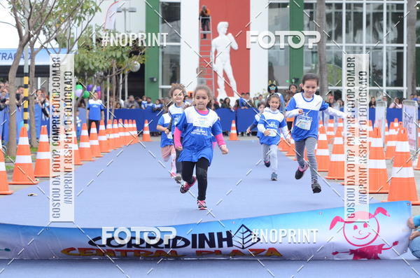 Buy your photos of the eventCorridinha Central Plaza on Fotop