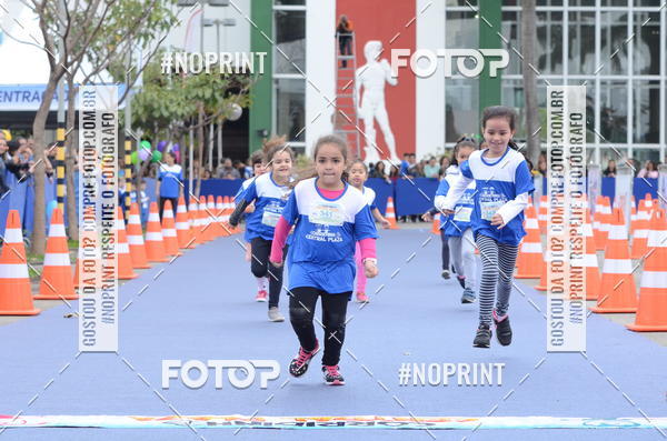 Buy your photos of the eventCorridinha Central Plaza on Fotop