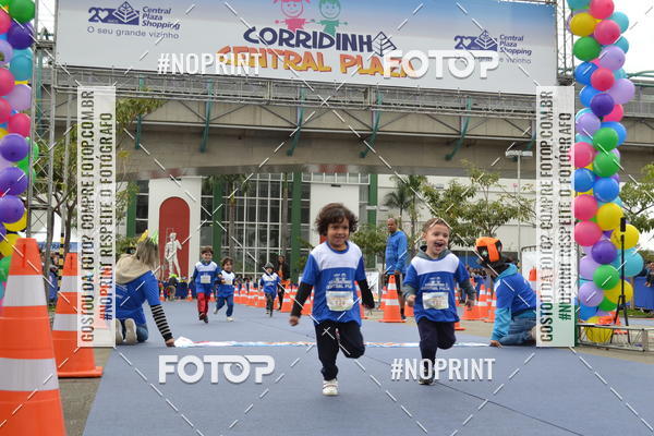 Buy your photos of the eventCorridinha Central Plaza on Fotop