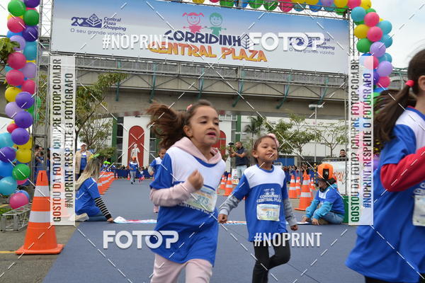 Buy your photos of the eventCorridinha Central Plaza on Fotop