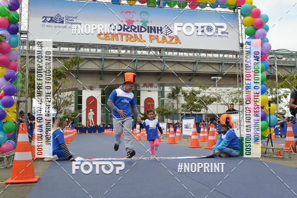Buy your photos of the eventCorridinha Central Plaza on Fotop