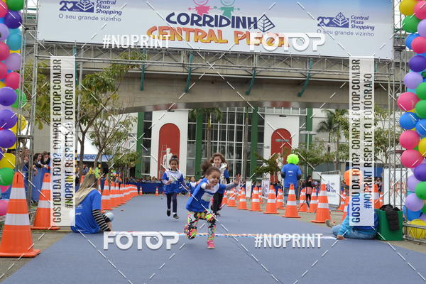 Buy your photos of the eventCorridinha Central Plaza on Fotop