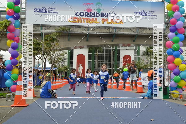 Buy your photos of the eventCorridinha Central Plaza on Fotop