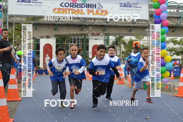 Buy your photos of the eventCorridinha Central Plaza on Fotop