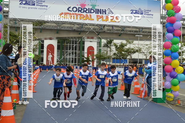 Buy your photos of the eventCorridinha Central Plaza on Fotop