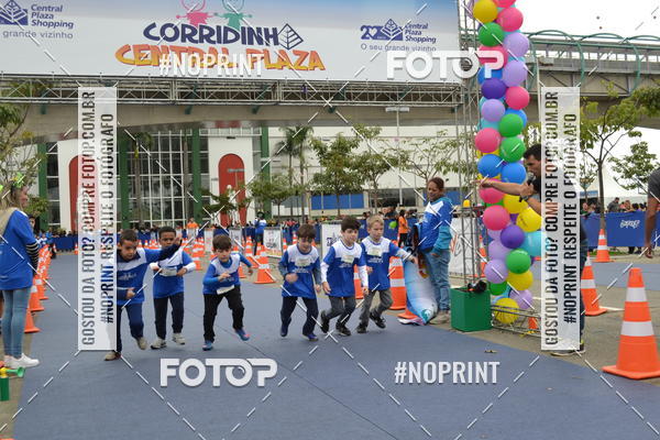 Buy your photos of the eventCorridinha Central Plaza on Fotop