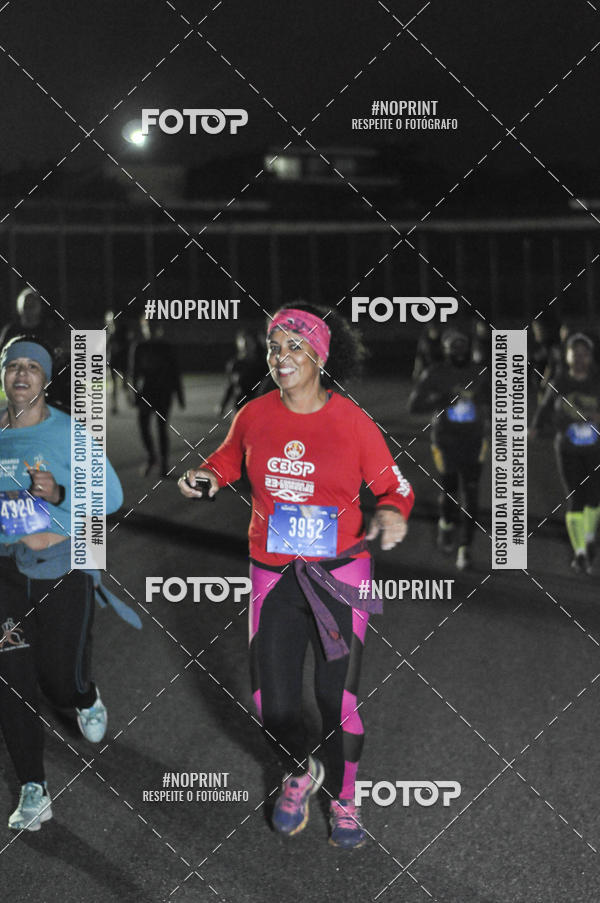 Buy your photos of the eventUp Night Run - So Paulo - 2019 on Fotop