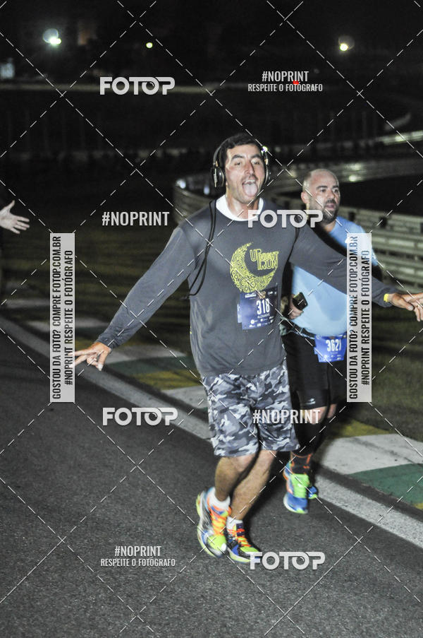 Achetez vos photos de l'vnementUp Night Run - So Paulo - 2019 sur Fotop