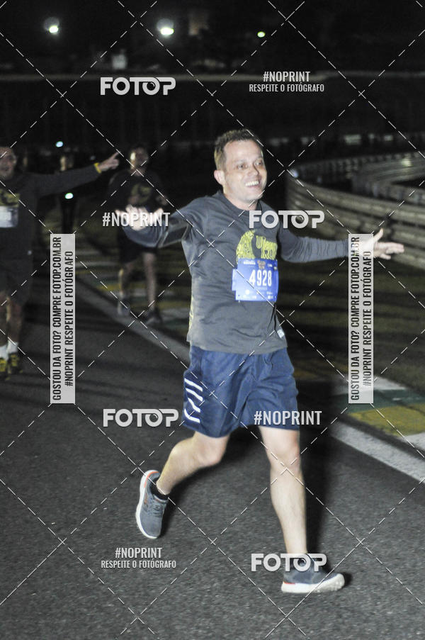 Achetez vos photos de l'vnementUp Night Run - So Paulo - 2019 sur Fotop