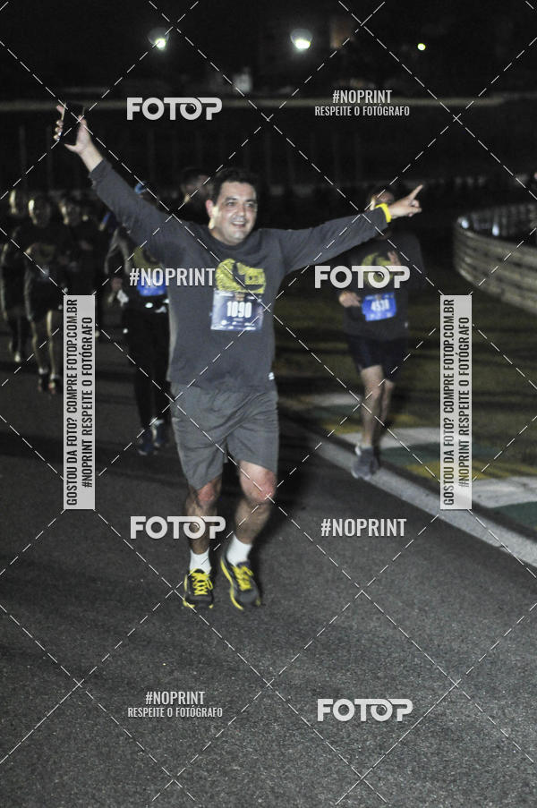Achetez vos photos de l'vnementUp Night Run - So Paulo - 2019 sur Fotop