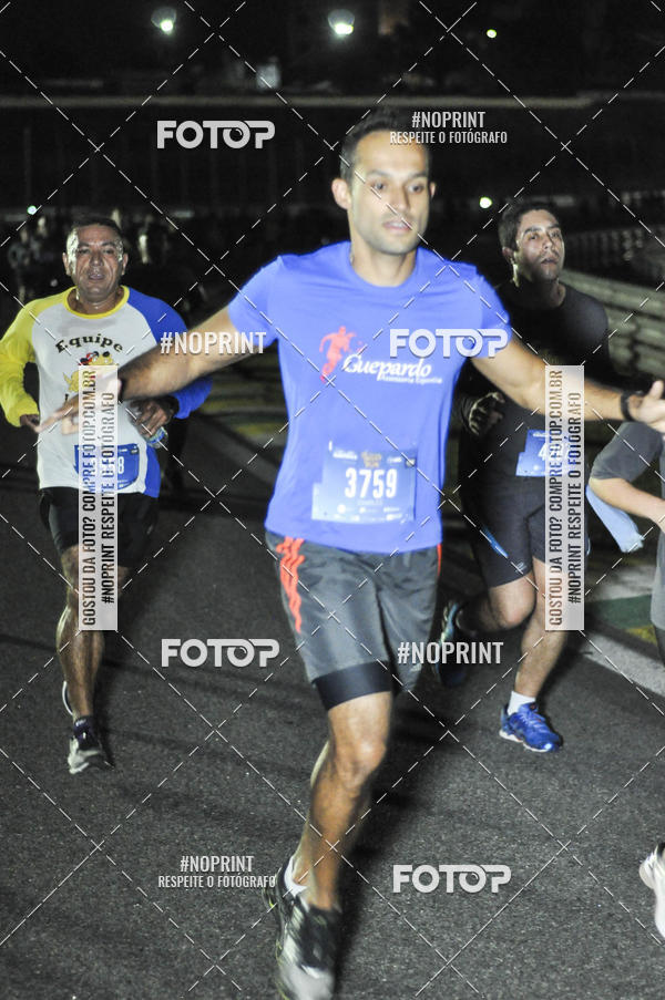 Achetez vos photos de l'vnementUp Night Run - So Paulo - 2019 sur Fotop